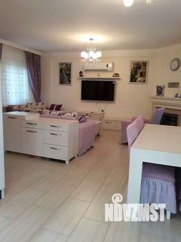 Дом 220м², 3-этажный, участок 6 сот.