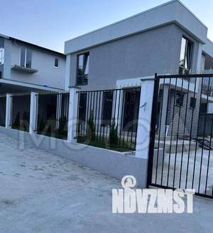 Дом 181м², 2-этажный, участок 4 сот.