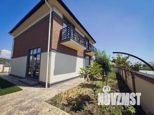 Коттедж 180м², 2-этажный, участок 6 сот.