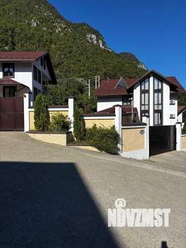 Дом 144м², 3-этажный, участок 4 сот.