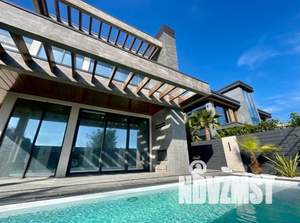 Дом 300м², 2-этажный, участок 6 сот.