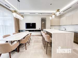 Коттедж 350м², 3-этажный, участок 7 сот.