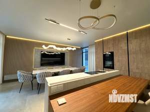 Дом 260м², 2-этажный, участок 6 сот.