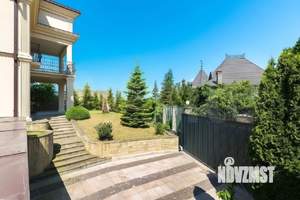 Дом 544м², 4-этажный, участок 20 сот.