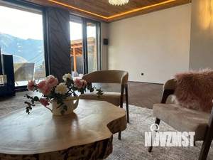 Дом 459м², 3-этажный, участок 8 сот.