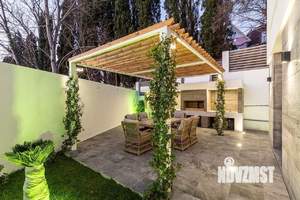 Дом 270м², 2-этажный, участок 9 сот.