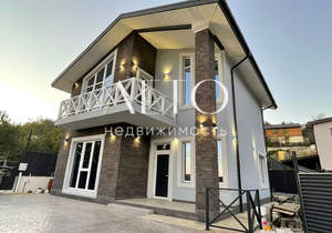 Дом 250м², 2-этажный, участок 5 сот.