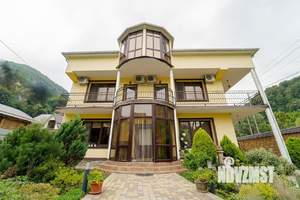 Дом 630м², 3-этажный, участок 10 сот.