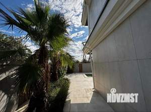 Дом 300м², 2-этажный, участок 5 сот.