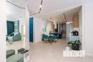 Дом 250м², 2-этажный, участок 6 сот.