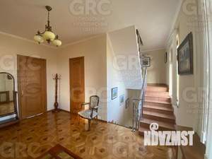 Дом 320м², 3-этажный, участок 5 сот.