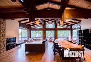 Дом 350м², 2-этажный, участок 7 сот.