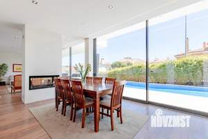 Коттедж 256м², 2-этажный, участок 6 сот.