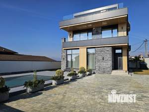 Дом 270м², 3-этажный, участок 6 сот.