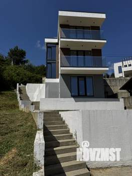 Дом 195м², 3-этажный, участок 4 сот.