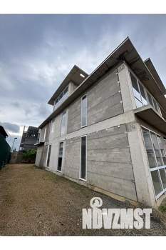 Дом 497м², 3-этажный, участок 9 сот.