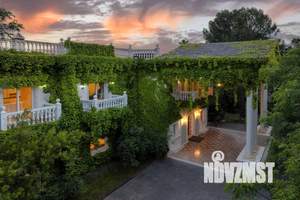 Дом 865м², 2-этажный, участок 20 сот.