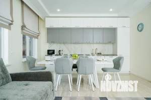 Дом 205м², 3-этажный, участок 5 сот.