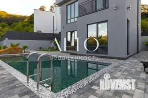 Дом 212м², 3-этажный, участок 6 сот.