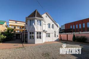 Дом 256м², 2-этажный, участок 7 сот.