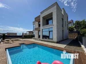 Дом 272м², 2-этажный, участок 7 сот.