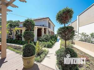 Дом 240м², 2-этажный, участок 8 сот.