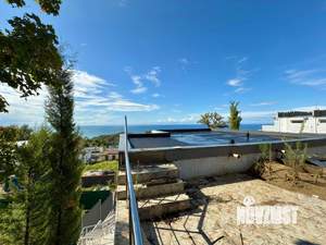 Дом 302м², 3-этажный, участок 4 сот.