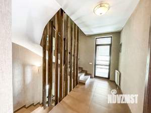 Дом 235м², 3-этажный, участок 7 сот.