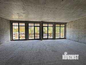 Дом 450м², 3-этажный, участок 15 сот.