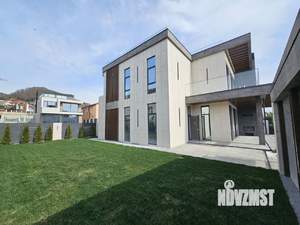 Дом 330м², 2-этажный, участок 7 сот.