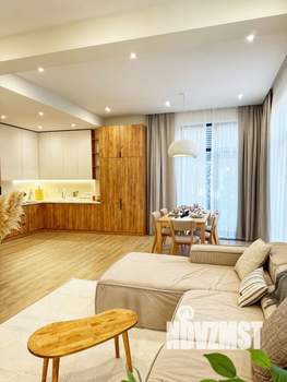 Дом 190м², 2-этажный, участок 4 сот.