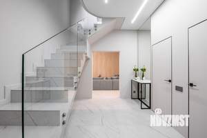 Коттедж 360м², 3-этажный, участок 6 сот.