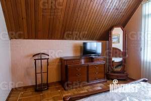 Дом 284м², 3-этажный, участок 5 сот.