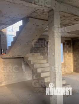 Дом 210м², 2-этажный, участок 4 сот.