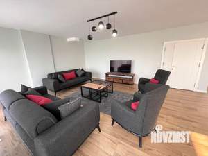 Дом 245м², 2-этажный, участок 8 сот.