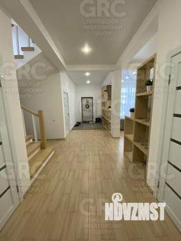 Коттедж 215м², 3-этажный, участок 4 сот.