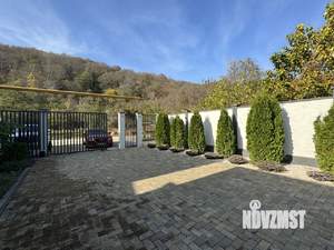 Дом 350м², 3-этажный, участок 8 сот.