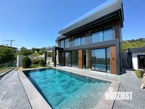 Дом 265м², 2-этажный, участок 5 сот.