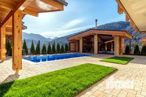 Дом 290м², 3-этажный, участок 9 сот.