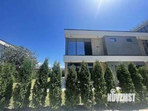 Таунхаус 150м², 2-этажный, участок 5 сот.