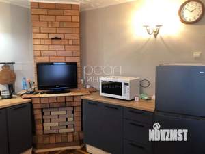 Дом 60м², 3-этажный, участок 8 сот.