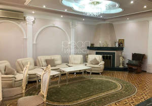 Дом 285м², 3-этажный, участок 6 сот.