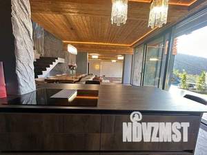 Коттедж 459м², 3-этажный, участок 25 сот.