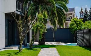 Дом 288м², 3-этажный, участок 8 сот.