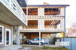 Дом 300м², 3-этажный, участок 7 сот.