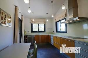 Дом 267м², 2-этажный, участок 3 сот.