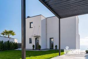 Дом 350м², 3-этажный, участок 10 сот.