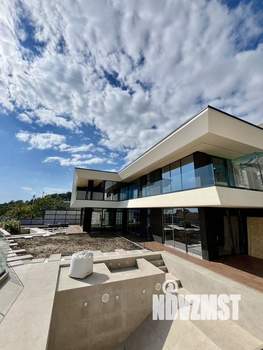 Дом 350м², 3-этажный, участок 7 сот.