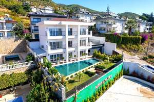 Коттедж 300м², 3-этажный, участок 8 сот.