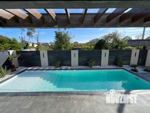 Дом 296м², 2-этажный, участок 6 сот.